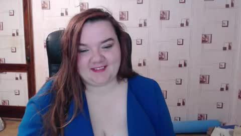 renataoia online show from 10/22/25, 03:34