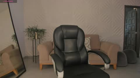 Renata Reyes online show from 03/29/26, 05:35