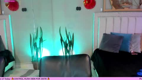 Snapshot of renataruiz_rr chatting on 02/16/25, 12:21 online show from 02/16/25, 12:21