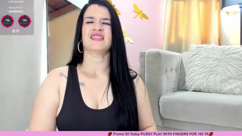 Snapshot of renataruiz_rr chatting on 02/25/25, 03:05 online show from 02/25/25, 03:05