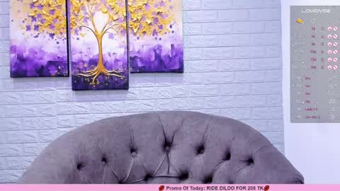 Snapshot of renataruiz_rr chatting on 03/06/25, 03:13 online show from 03/06/25, 03:13