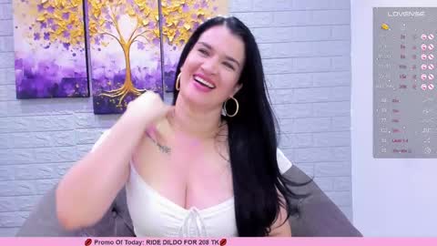 Snapshot of renataruiz_rr chatting on 03/06/25, 06:16 online show from 03/06/25, 06:16