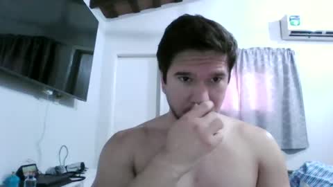 Snapshot of renatox1994 chatting on 08/02/26, 07:01 Renato online show from 08/02/26, 07:01