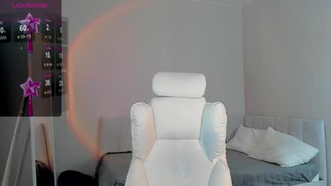 Rene online show from 12/03/25, 12:36