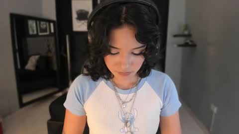 Renee Shelby online show from 01/06/26, 08:23