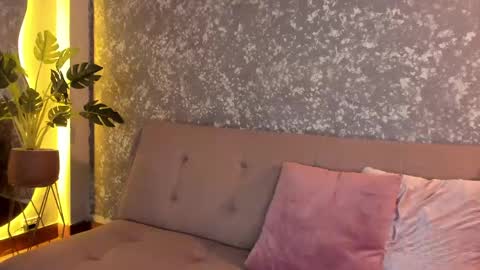 Renee Shelby online show from 04/29/26, 09:54