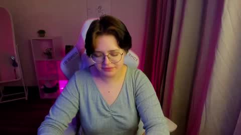 Snapshot of renee_turner chatting on 12/07/24, 11:12 renee_turner online show from 12/07/24, 11:12