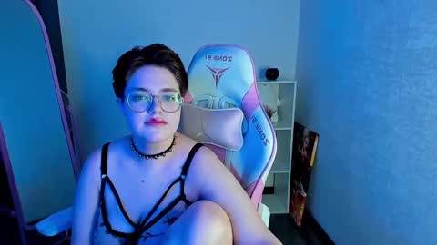 Snapshot of renee_turner chatting on 01/10/25, 01:53 renee_turner online show from 01/10/25, 01:53