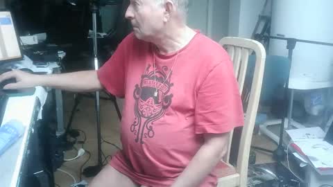 renefr online show from 12/19/25, 09:38