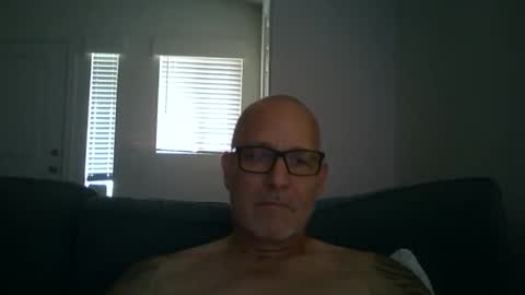 Snapshot of renewaz chatting on 04/25/26, 06:16 Renewaz online show from 04/25/26, 06:16