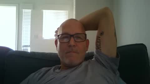 Snapshot of renewaz chatting on 04/26/26, 07:11 Renewaz online show from 04/26/26, 07:11