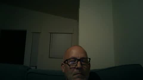 Snapshot of renewaz chatting on 04/28/26, 02:49 Renewaz online show from 04/28/26, 02:49