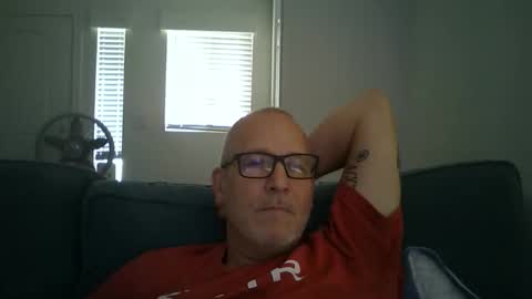 Snapshot of renewaz chatting on 05/05/26, 05:54 Renewaz online show from 05/05/26, 05:54