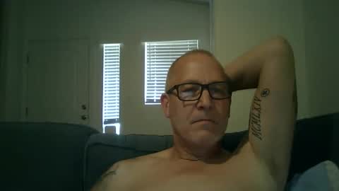 Snapshot of renewaz chatting on 05/09/26, 06:35 Renewaz online show from 05/09/26, 06:35