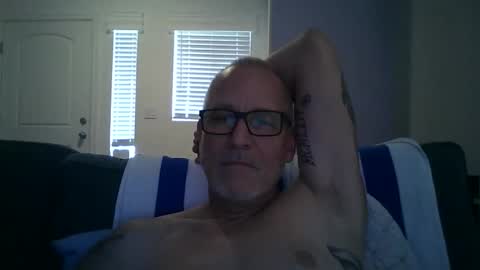 Snapshot of renewaz chatting on 05/13/26, 06:38 Renewaz online show from 05/13/26, 06:38