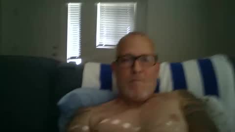 Snapshot of renewaz chatting on 05/14/26, 04:36 Renewaz online show from 05/14/26, 04:36