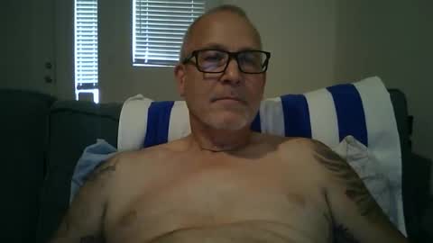 Snapshot of renewaz chatting on 05/19/26, 07:53 Renewaz online show from 05/19/26, 07:53