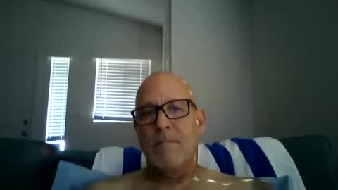 Snapshot of renewaz chatting on 05/24/26, 04:12 Renewaz online show from 05/24/26, 04:12