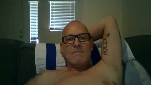 Snapshot of renewaz chatting on 05/30/26, 06:38 Renewaz online show from 05/30/26, 06:38