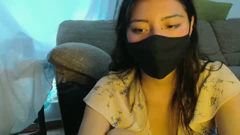 Snapshot of reni_tendress chatting on 10/08/25, 06:27 reni_tendress online show from 10/08/25, 06:27