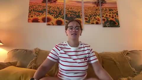 renimoonxo online show from 07/04/26, 12:44