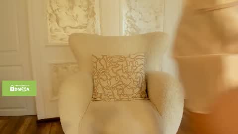 Rennatha online show from 11/02/25, 09:55