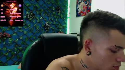 Snapshot of rennesanti chatting on 02/27/25, 08:06 R E N E online show from 02/27/25, 08:06