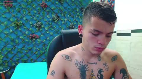 Snapshot of rennesanti chatting on 03/05/25, 10:22 R E N E online show from 03/05/25, 10:22