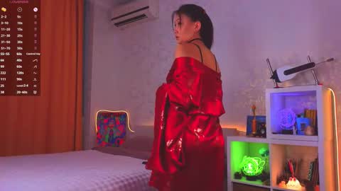 Snapshot of renochka chatting on 11/20/25, 12:16 renochka online show from 11/20/25, 12:16