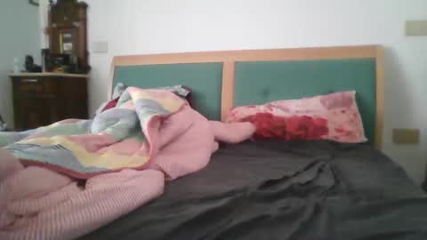 Snapshot of renske89 chatting on 02/21/25, 08:51 renske89 online show from 02/21/25, 08:51