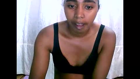 Snapshot of rephaleta chatting on 12/17/24, 06:24 Rephaleta online show from 12/17/24, 06:24