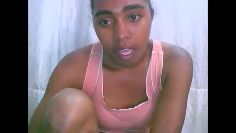 Snapshot of rephaleta chatting on 12/18/24, 06:53 Rephaleta online show from 12/18/24, 06:53