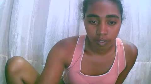 Snapshot of rephaleta chatting on 12/18/24, 10:51 Rephaleta online show from 12/18/24, 10:51