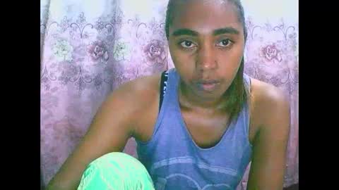 Snapshot of rephaleta chatting on 02/19/25, 06:44 Rephaleta online show from 02/19/25, 06:44