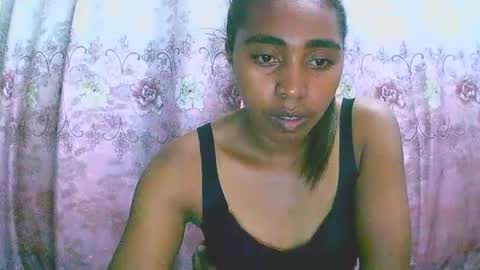 Snapshot of rephaleta chatting on 02/25/25, 10:47 Rephaleta online show from 02/25/25, 10:47