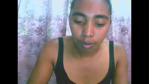 Snapshot of rephaleta chatting on 10/11/25, 10:47 Rephaleta online show from 10/11/25, 10:47