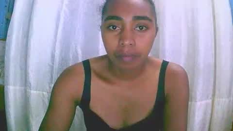 Snapshot of rephaleta chatting on 11/17/25, 06:41 Rephaleta online show from 11/17/25, 06:41