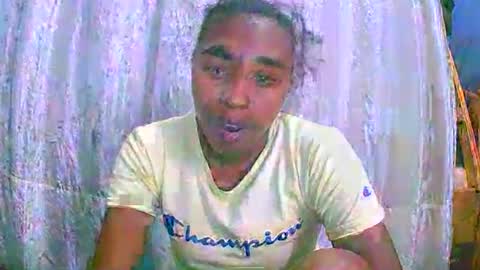 Snapshot of rephaleta chatting on 11/21/25, 07:29 Rephaleta online show from 11/21/25, 07:29