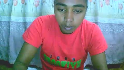 Snapshot of rephaleta chatting on 12/16/25, 10:53 Rephaleta online show from 12/16/25, 10:53