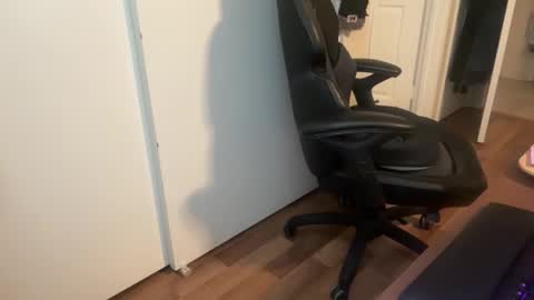 slim hairy online show from 02/23/26, 06:49