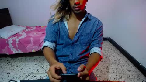 Snapshot of restrainged chatting on 12/07/24, 08:33 Rest online show from 12/07/24, 08:33