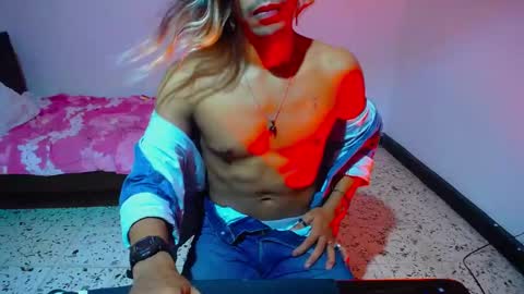 Snapshot of restrainged chatting on 12/11/24, 06:25 Rest online show from 12/11/24, 06:25