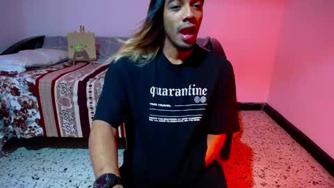 Snapshot of restrainged chatting on 01/12/25, 12:55 Rest online show from 01/12/25, 12:55