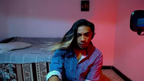 Snapshot of restrainged chatting on 01/14/25, 12:45 Rest online show from 01/14/25, 12:45