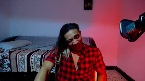 Snapshot of restrainged chatting on 01/18/25, 12:47 Rest online show from 01/18/25, 12:47