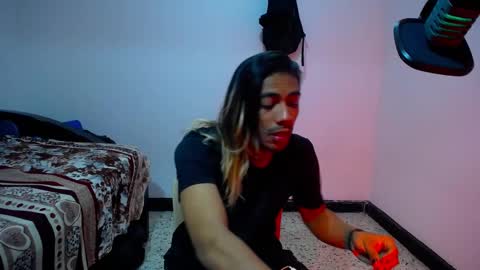 Snapshot of restrainged chatting on 02/06/25, 12:16 Rest online show from 02/06/25, 12:16