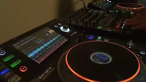 Snapshot of reticuli chatting on 02/06/25, 03:59 GearPorn online show from 02/06/25, 03:59