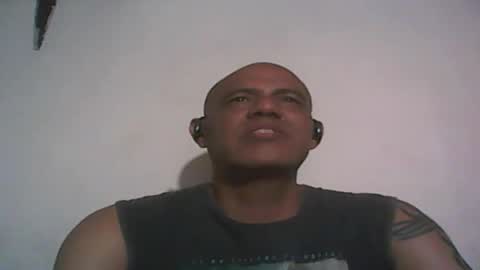 Snapshot of retlam37 chatting on 11/15/25, 07:05 Walter online show from 11/15/25, 07:05