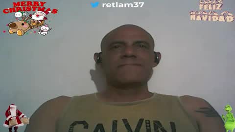 Snapshot of retlam37 chatting on 12/19/25, 05:36 Walter online show from 12/19/25, 05:36