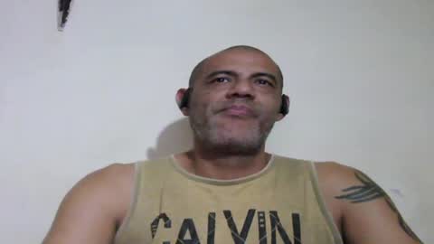 Snapshot of retlam37 chatting on 07/15/26, 04:18 Walter online show from 07/15/26, 04:18